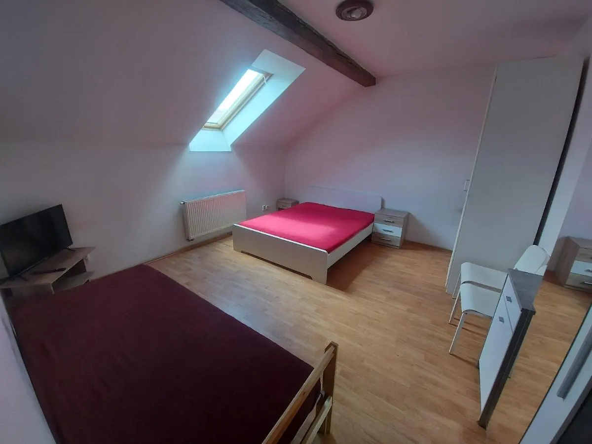 Apartments Zizkov A Прага
